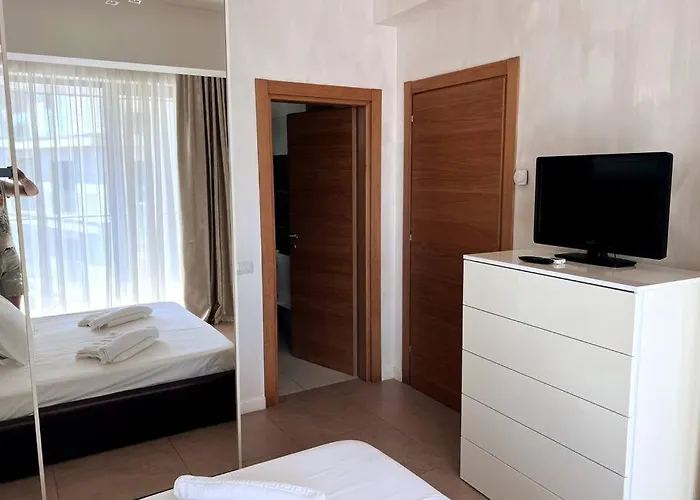 Casino Loft, Mamaia, Superhost Favorite! Lägenhet *